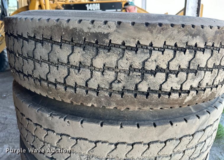 image for item NT9218 (10) 11R22.5 tires