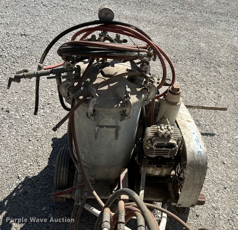 image for item NT9221 Speedy striper paint striper