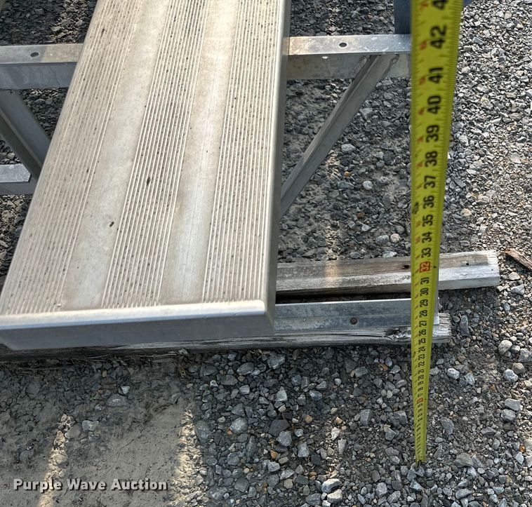 image for item NT9232 (3) Stadiums Unlimited bleachers