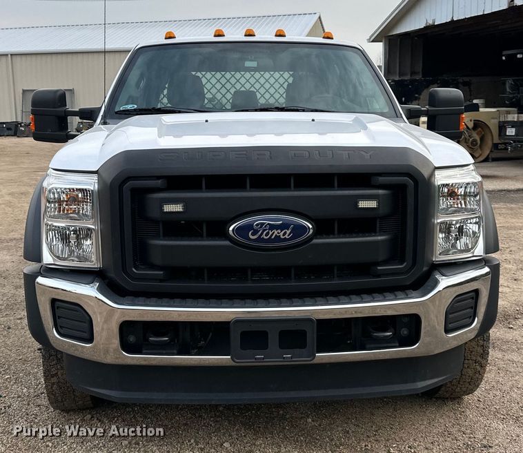 image for item NT9235 2016 Ford F450 Super Duty Crew Cab flatbed truck