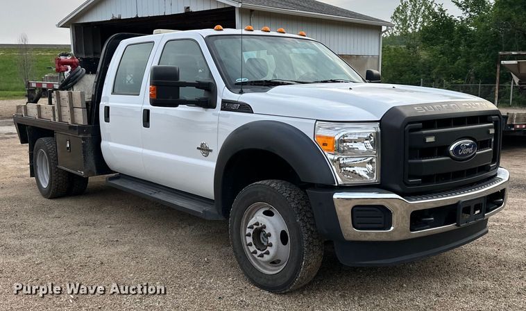 image for item NT9235 2016 Ford F450 Super Duty Crew Cab flatbed truck