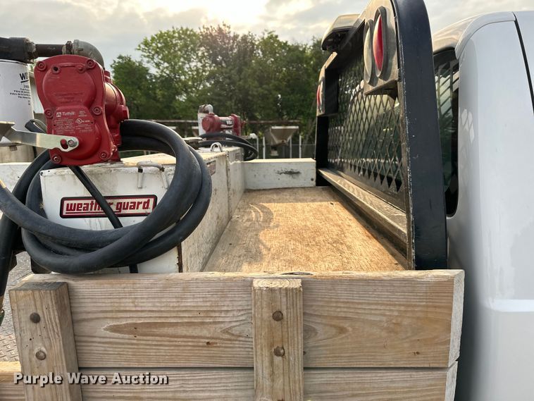 image for item NT9235 2016 Ford F450 Super Duty Crew Cab flatbed truck