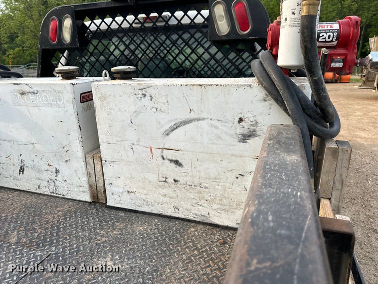 image for item NT9235 2016 Ford F450 Super Duty Crew Cab flatbed truck