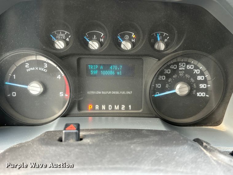 image for item NT9235 2016 Ford F450 Super Duty Crew Cab flatbed truck