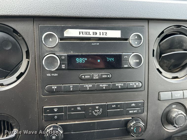 image for item NT9235 2016 Ford F450 Super Duty Crew Cab flatbed truck