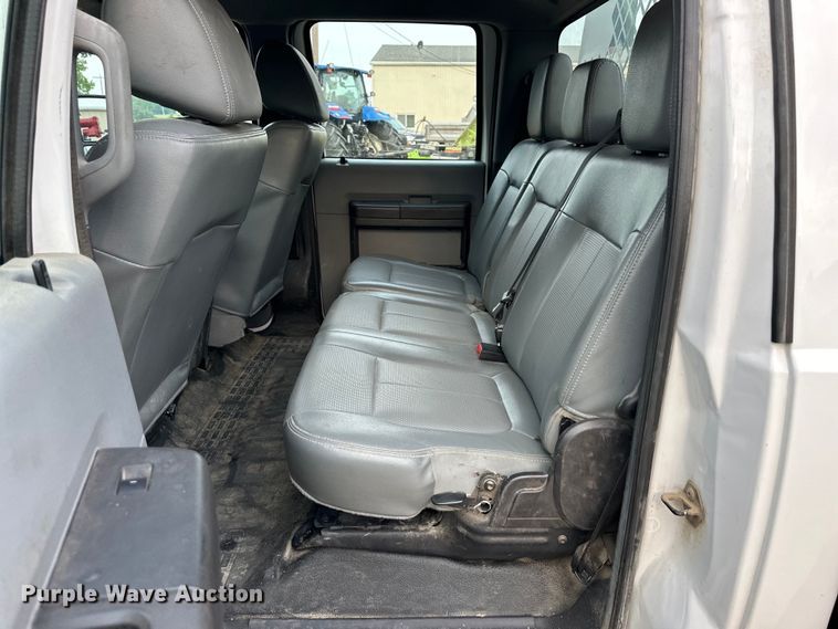 image for item NT9235 2016 Ford F450 Super Duty Crew Cab flatbed truck