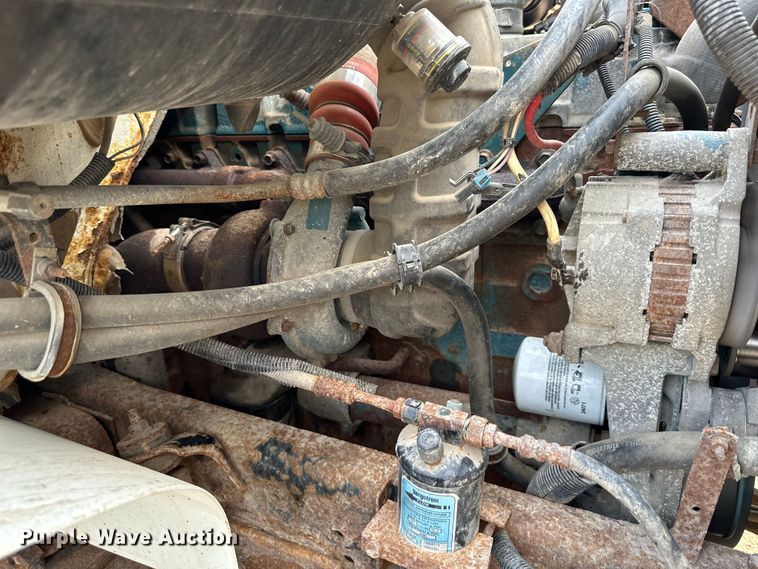 image for item NT9236 1996 International  4900 dump truck