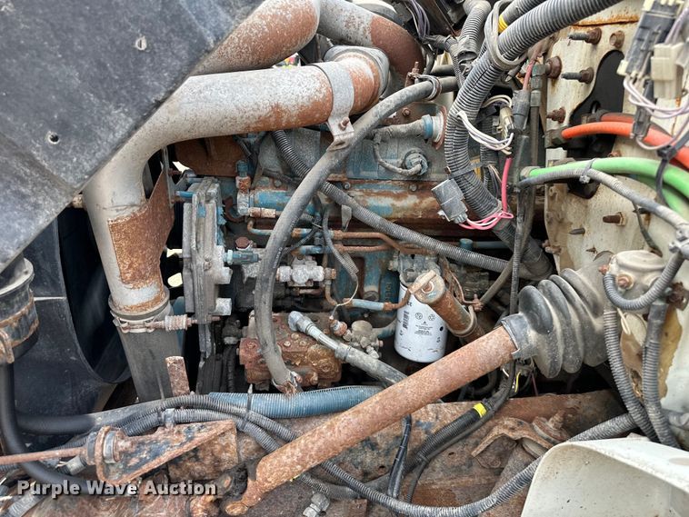 image for item NT9236 1996 International  4900 dump truck