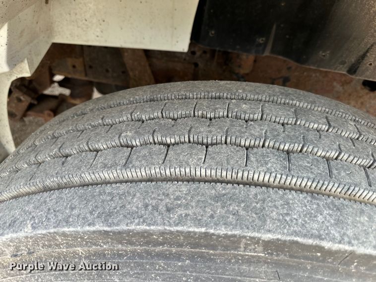 image for item NT9236 1996 International  4900 dump truck