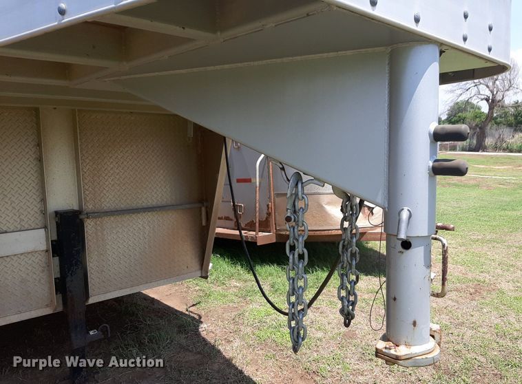 image for item NU9790 2010 Travalong livestock trailer