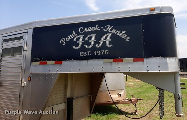 image for item NU9790 2010 Travalong livestock trailer