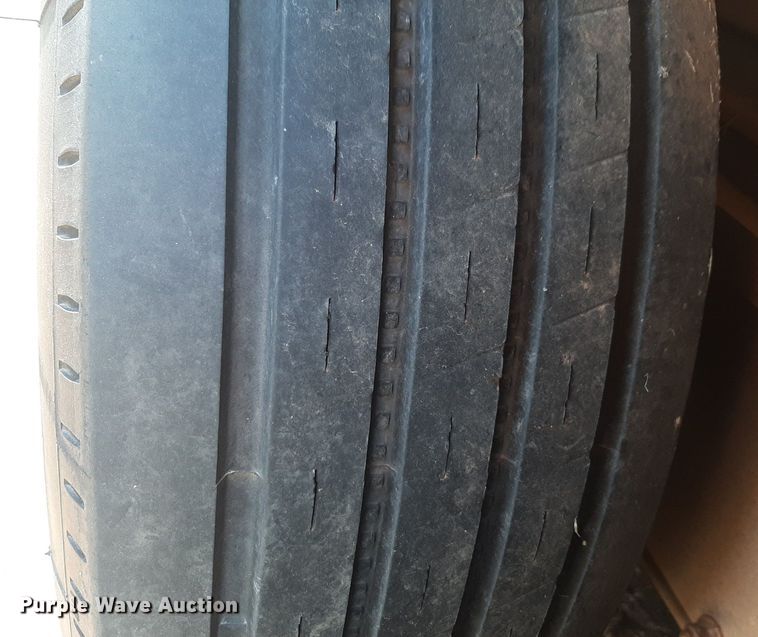 image for item NU9790 2010 Travalong livestock trailer