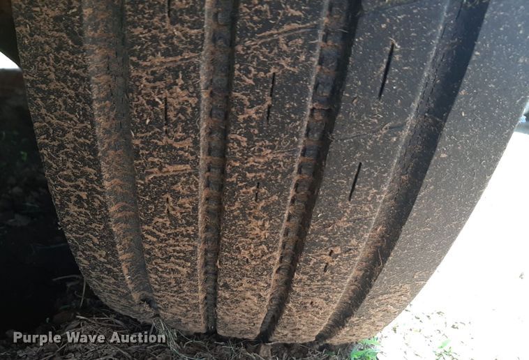 image for item NU9790 2010 Travalong livestock trailer