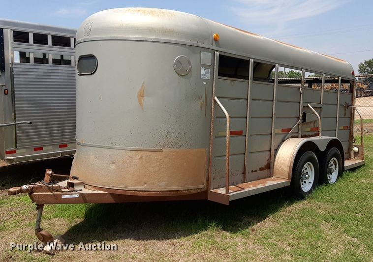 image for item NU9791 1998 WW livestock trailer