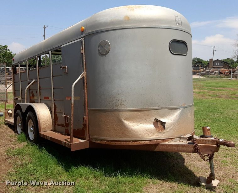 image for item NU9791 1998 WW livestock trailer