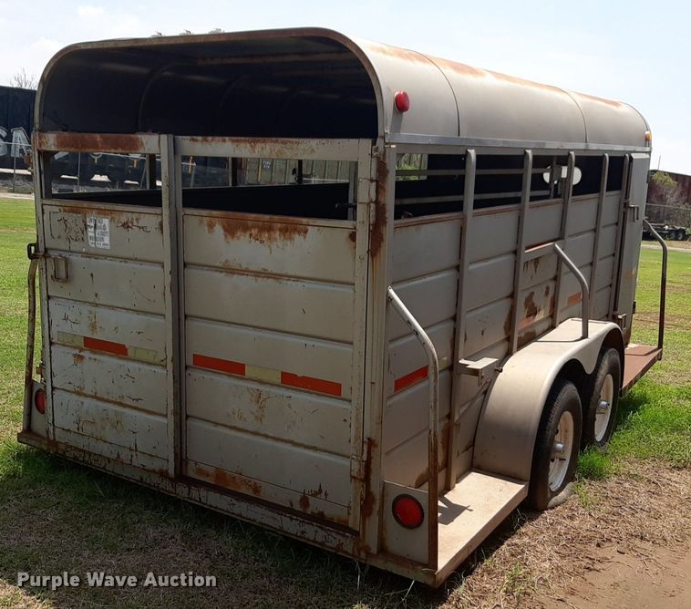 image for item NU9791 1998 WW livestock trailer