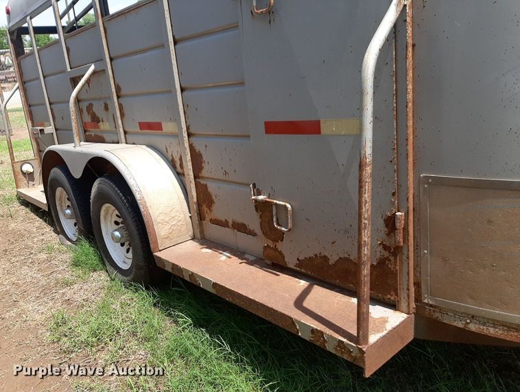 image for item NU9791 1998 WW livestock trailer
