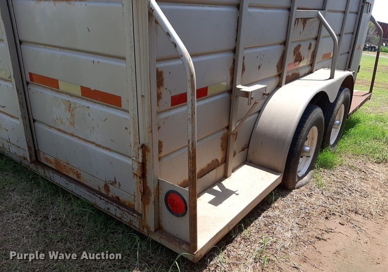 image for item NU9791 1998 WW livestock trailer