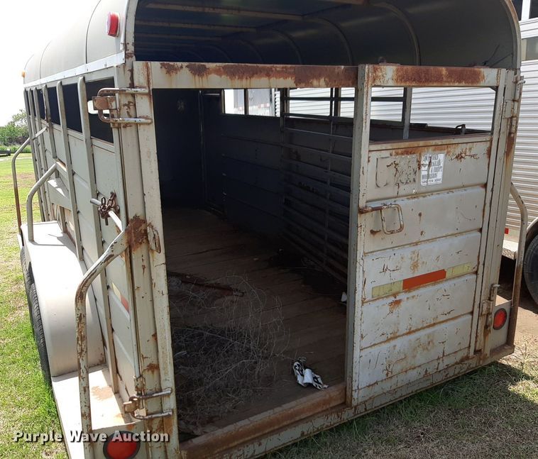 image for item NU9791 1998 WW livestock trailer
