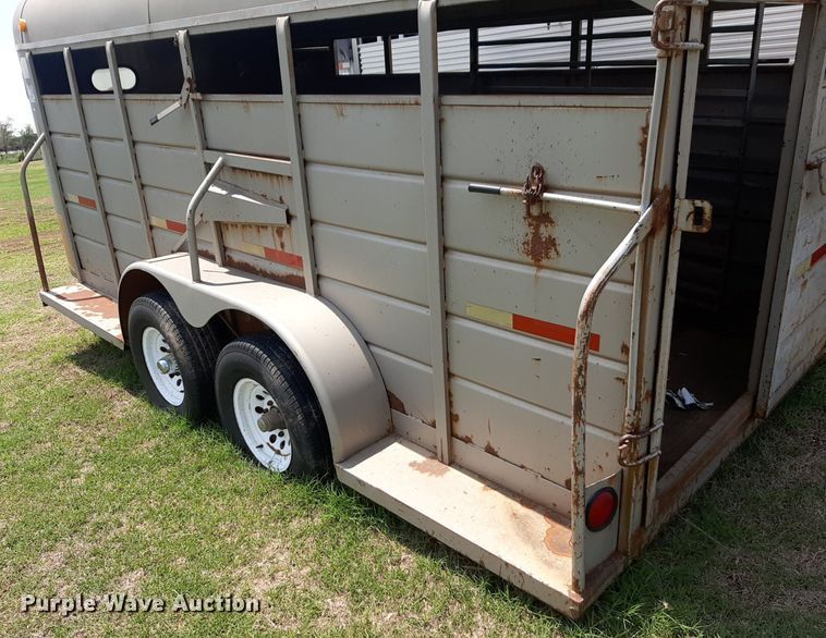 image for item NU9791 1998 WW livestock trailer