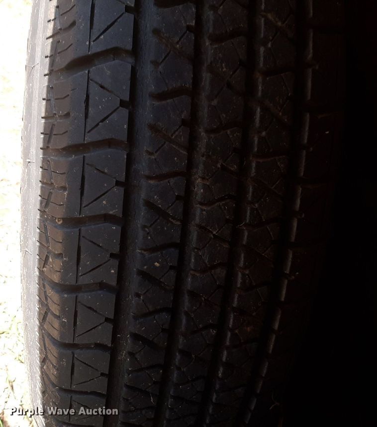 image for item NU9791 1998 WW livestock trailer