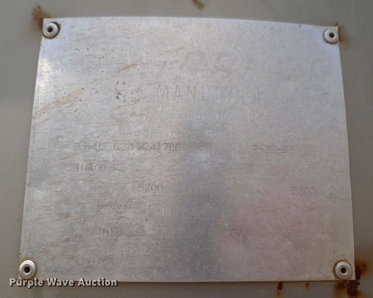 image for item NU9791 1998 WW livestock trailer