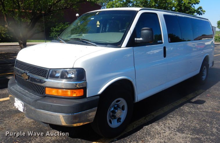 image for item NU9796 2011 Chevrolet  Express 3500 van