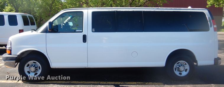 image for item NU9796 2011 Chevrolet  Express 3500 van