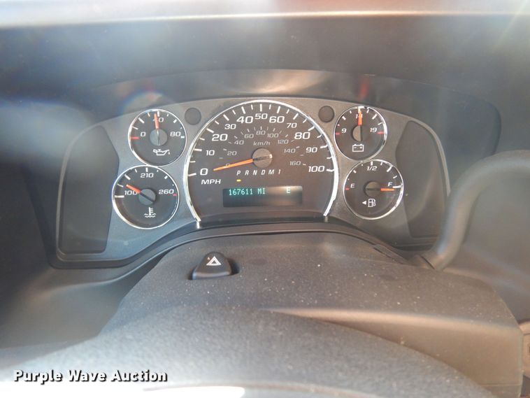 image for item NU9796 2011 Chevrolet  Express 3500 van