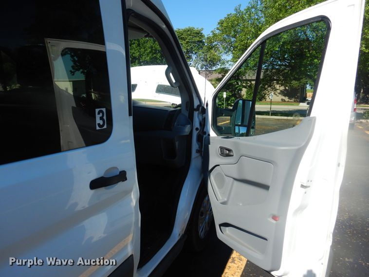 image for item NU9797 2016 Ford Transit 350 van