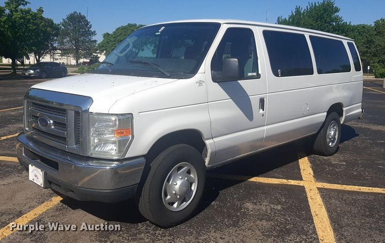 image for item NU9798 2009 Ford  E350 van