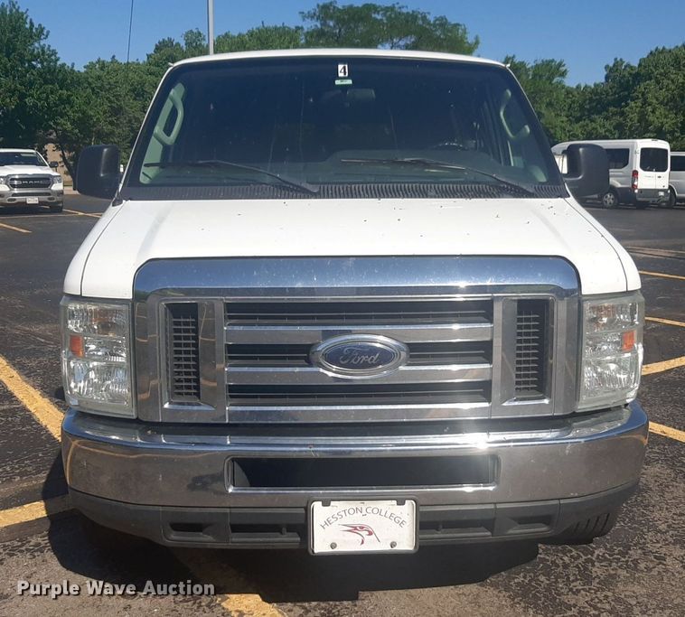 image for item NU9798 2009 Ford  E350 van