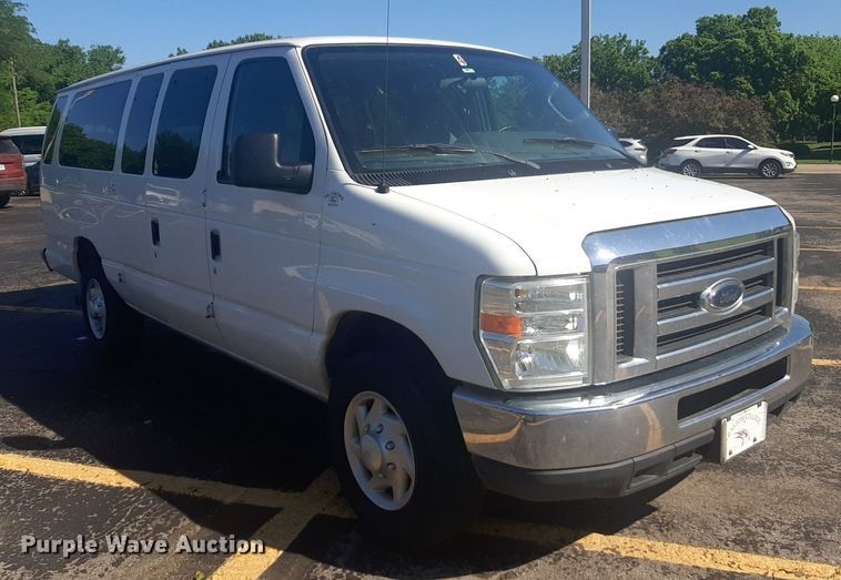 image for item NU9798 2009 Ford  E350 van