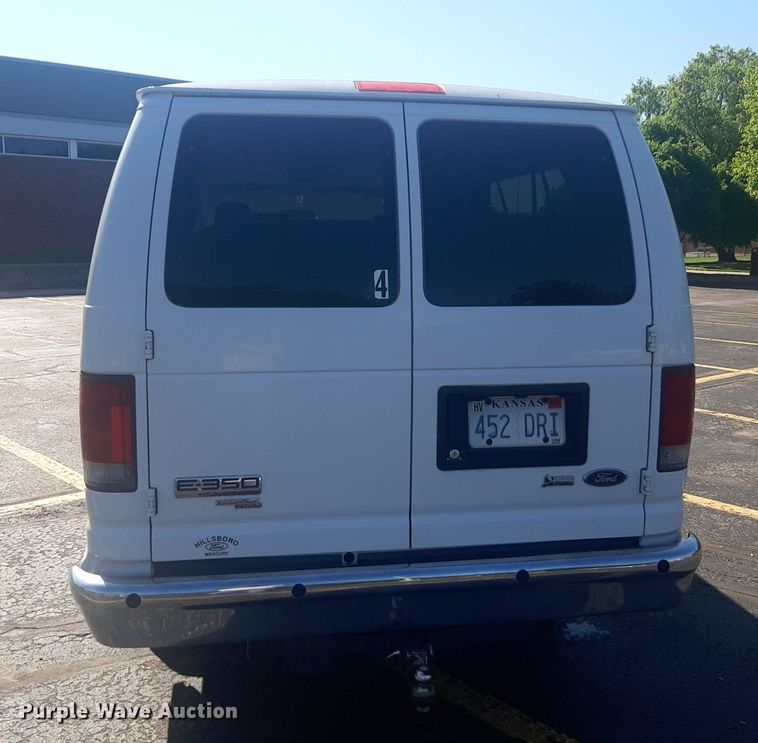 image for item NU9798 2009 Ford  E350 van