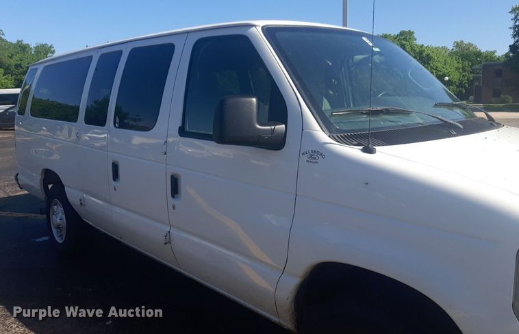image for item NU9798 2009 Ford  E350 van