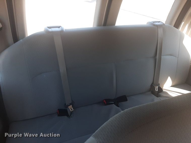 image for item NU9798 2009 Ford  E350 van