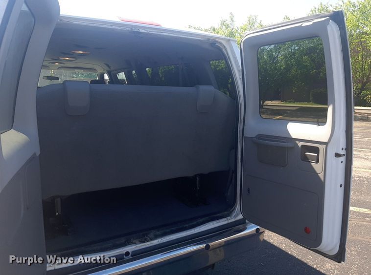 image for item NU9798 2009 Ford  E350 van