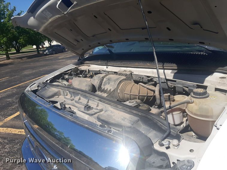 image for item NU9798 2009 Ford  E350 van