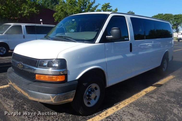 image for item NU9799 2014 Chevrolet  Express 3500 van