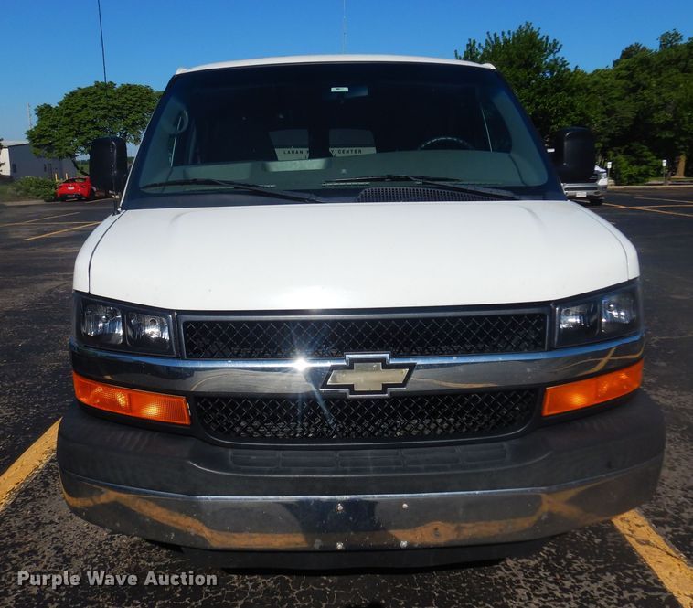 image for item NU9799 2014 Chevrolet  Express 3500 van