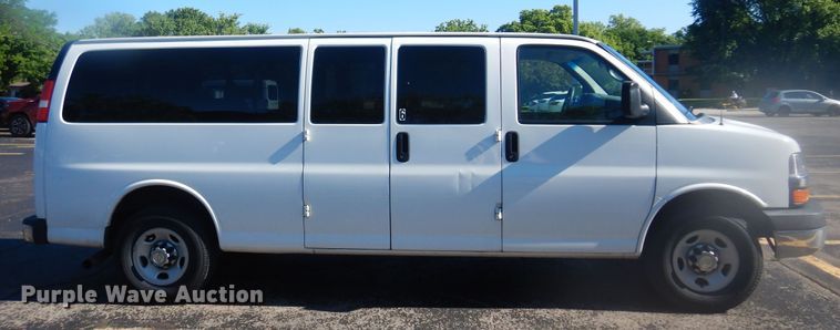 image for item NU9799 2014 Chevrolet  Express 3500 van