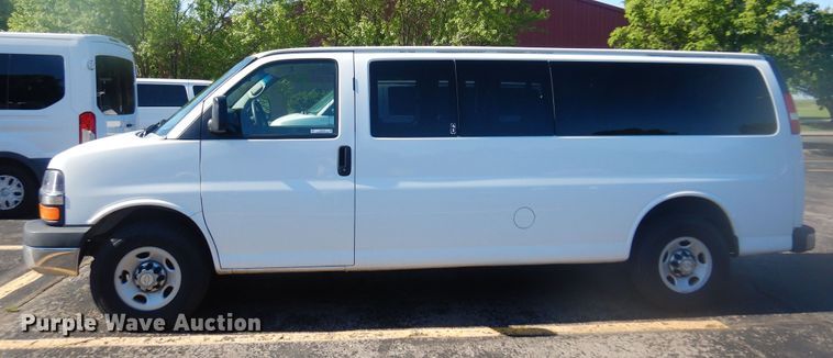 image for item NU9799 2014 Chevrolet  Express 3500 van