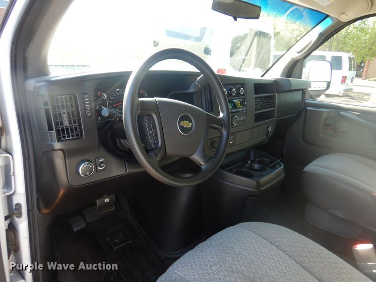 image for item NU9799 2014 Chevrolet  Express 3500 van