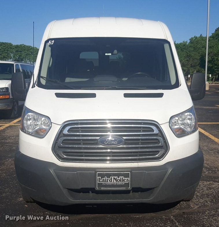 image for item NU9801 2017 Ford Transit 350 Wagon van