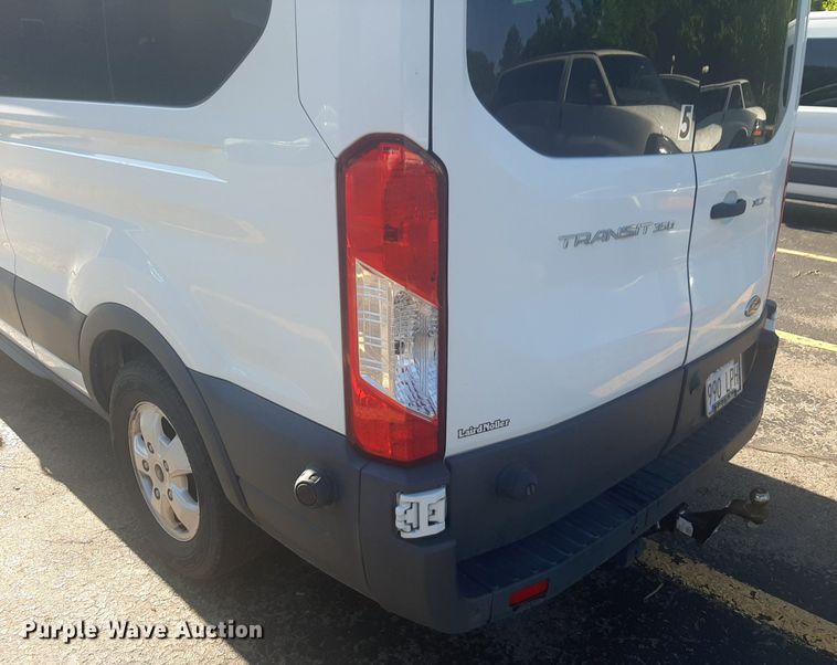 image for item NU9801 2017 Ford Transit 350 Wagon van