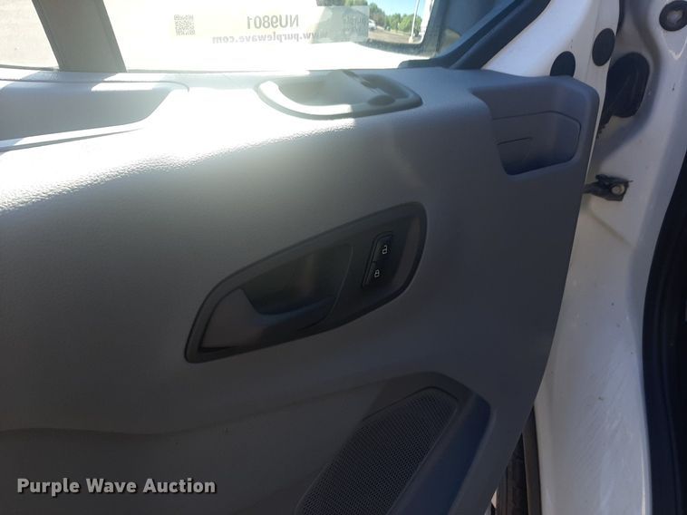 image for item NU9801 2017 Ford Transit 350 Wagon van