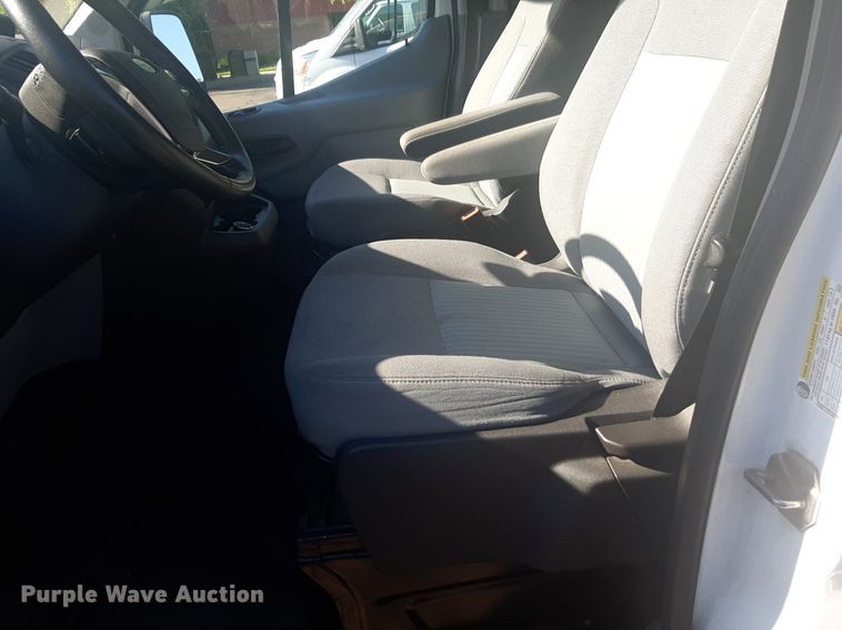 image for item NU9801 2017 Ford Transit 350 Wagon van