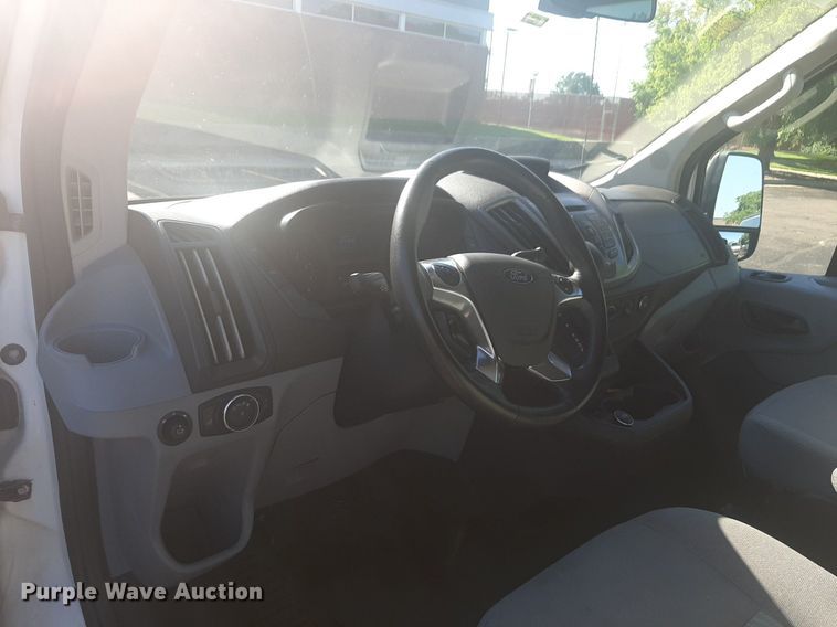 image for item NU9801 2017 Ford Transit 350 Wagon van