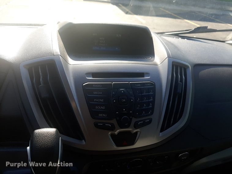 image for item NU9801 2017 Ford Transit 350 Wagon van