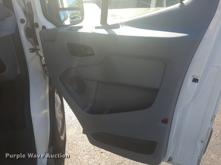 image for item NU9801 2017 Ford Transit 350 Wagon van